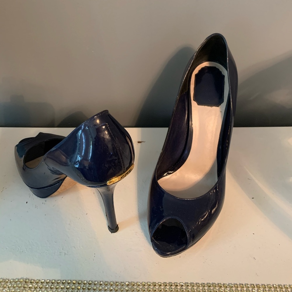 CHRISTIAN DIOR